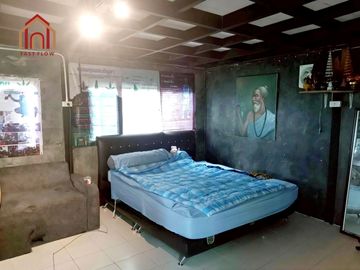 Land and custom-built house for sale, 103 sq wah, Phanasonthi Garden Ville, Soi Maitrichit 9, corner unit, Nimit Mai, PNG.