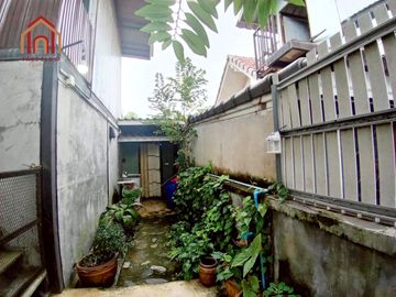 Land and custom-built house for sale, 103 sq wah, Phanasonthi Garden Ville, Soi Maitrichit 9, corner unit, Nimit Mai, PNG.