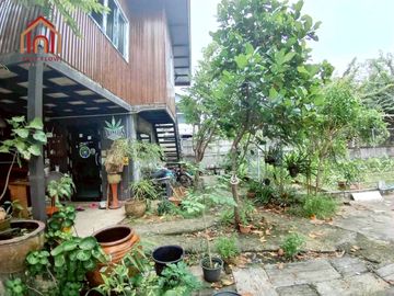 Land and custom-built house for sale, 103 sq wah, Phanasonthi Garden Ville, Soi Maitrichit 9, corner unit, Nimit Mai, PNG.