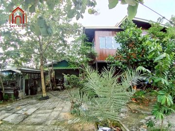 Land and custom-built house for sale, 103 sq wah, Phanasonthi Garden Ville, Soi Maitrichit 9, corner unit, Nimit Mai, PNG.
