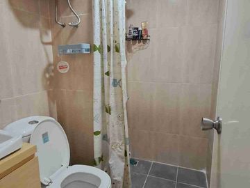 disewakan 2 bed room furnished nyaman siap huni grand asia afrika view kota
