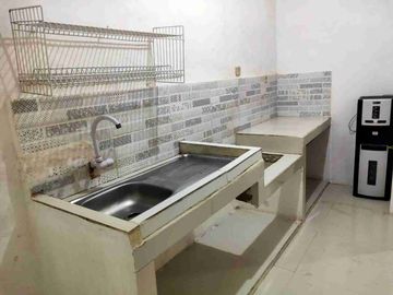 Di jual rumah kost