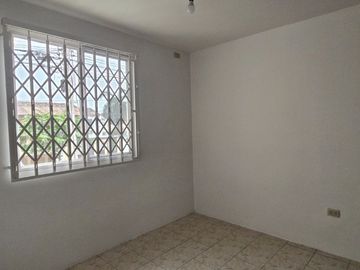Vendo Oportunidad $ 82.000 Casa Moderna en Mucho Lote 2 – Norte de Guayaquil
