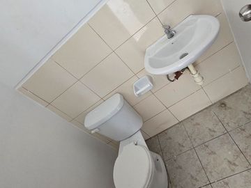 Vendo Oportunidad $ 82.000 Casa Moderna en Mucho Lote 2 – Norte de Guayaquil