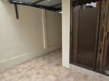 Vendo Oportunidad $ 82.000 Casa Moderna en Mucho Lote 2 – Norte de Guayaquil