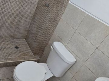 Vendo Oportunidad $ 82.000 Casa Moderna en Mucho Lote 2 – Norte de Guayaquil