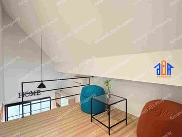 Rumah 1,5 Lantai Akses Lebar Dekat Stasiun Kereta Api