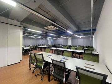 For Rent: 1,298.76 sqm Office Space in Parañaque City