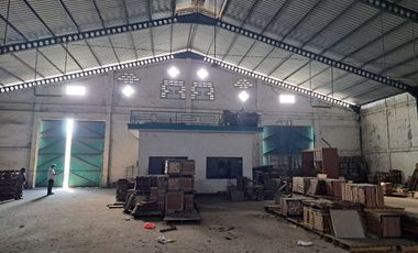 DIJUAL GUDANG MARGOMULYO INDAH BEKAS KERAMIK SIAP PAKAI