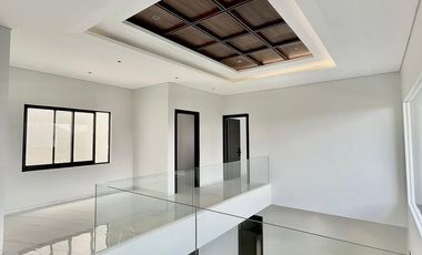 RUMAH BARU GRESS DI KAWASAN GOLF CITRALAND CLUSTER SOMERSET 3 LANTAI KONSEP VILLA HIGH SPEK QUALITY