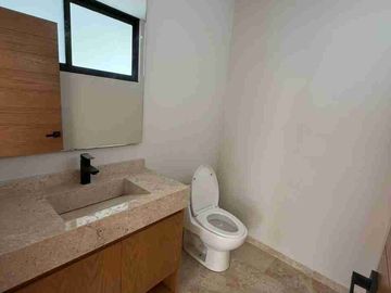 MAGNIFICA CASA EN VENTA EN MONTERRA RESIENCIAL EN ESQUINA DE 3 PLANTAS