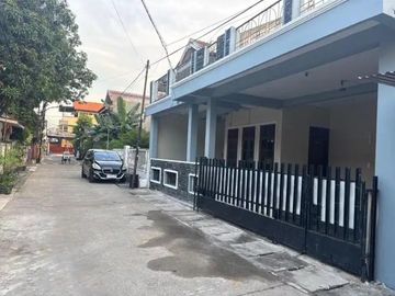 MURAH! Rumah 2 Lantai Siap Huni di Kelapa Gading Bcs