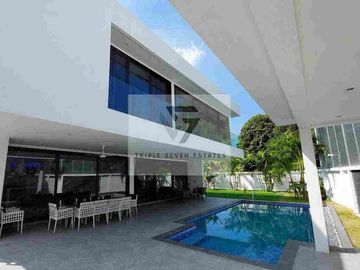 Pratumnak Ultra Luxury Villa For Sale