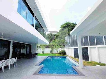 Pratumnak Ultra Luxury Villa For Sale