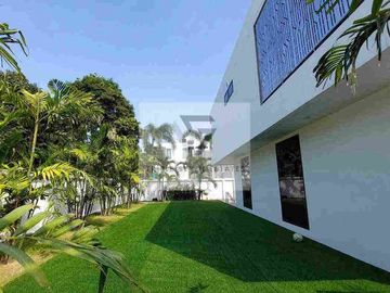 Pratumnak Ultra Luxury Villa For Sale
