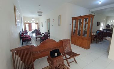 Disewakan Rumah Besar & Luas 1 Lantai – Lokasi Strategis Jalan Godean KM 7, Sidoarum