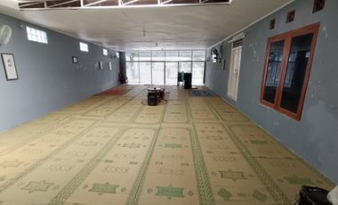 Disewakan Rumah Besar & Luas 1 Lantai – Lokasi Strategis Jalan Godean KM 7, Sidoarum