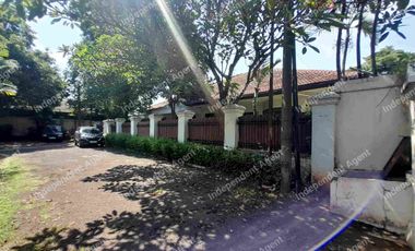 Tanah Plus 3 Unit Bangunan di Ampera Jakarta Selatan