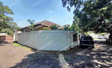 Tanah Plus 3 Unit Bangunan di Ampera Jakarta Selatan