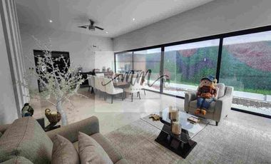 Residencia en venta Sierra Alta 9o sector.