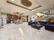 Rumah Mewah Hook Puri Indah 25x30 SHM Semi Furnished Full Marmer