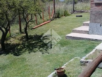 VENDO HERMOSA CASA CON PILETA EN ESTANCIA VIEJA