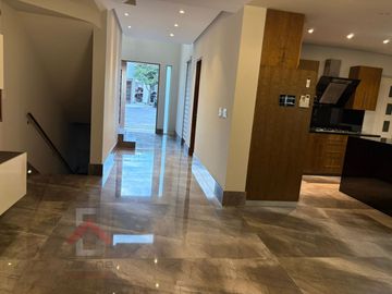 Venta de Casa en Riviera del Contry Guadalupe, N. L.