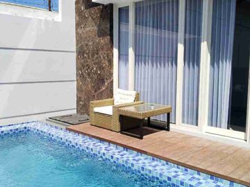 Rumah 2 Lantai , poolprivate , lokasi sidoarjo kota