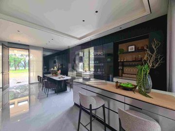 Rumah Lippo Cikarang The Allegra @casa de lago
