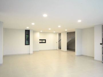 DIJUAL RUMAH BARU 3 LANTAI CITRALAND SURABAYA BARAT Area Eastwood Greenwood Woodland Taman Puspa Raya Diamond Hill Waterfront