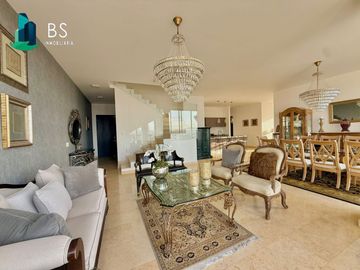 Penthouse Amueblado en Venta