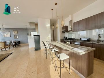 Penthouse Amueblado en Venta