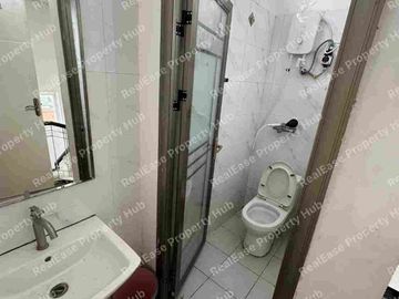 FOR SALE: 3-Sty Townhouse in San Antonio Makati City - ₱17M