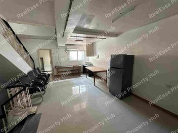 FOR SALE: 3-Sty Townhouse in San Antonio Makati City - ₱17M