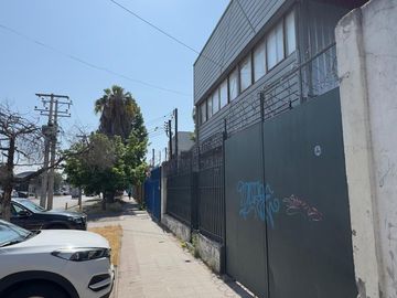 CASA COMERCIAL 971 M2 LIQUIDA BANCO EN AV EINSTEIN RECOLETA