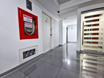 ¡Venta de Oficina Moderna en San Isidro!