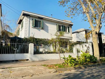 Se Vende Casa En Hermoso Barrio Residencial De Providencia