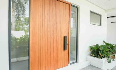 For Sale: 4 Bedroom 4BR House and Lot in Portofino Heights, Las Piñas City