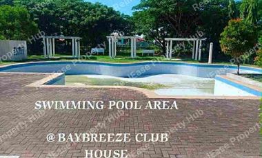 FOR SALE: Duplex House in Bay Breeze Executive Village, Hagonoy, Taguig City - ₱40M