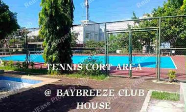 FOR SALE: Duplex House in Bay Breeze Executive Village, Hagonoy, Taguig City - ₱40M