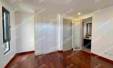 FOR SALE: Brand New Modern House with Elevator near Bonifacio Global City - ₱58M