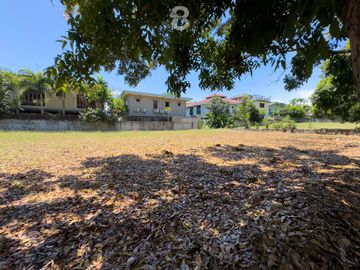 Residential Lot for Sale in Alabang Hillsborough Village (Muntinlupa)