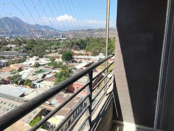 Se vende a precio de remate departamento 2 dormitorios 1 baño y bodega en Independencia, Nueva Inglaterra 1144