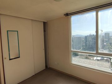 Se vende a precio de remate departamento 2 dormitorios 1 baño y bodega en Independencia, Nueva Inglaterra 1144