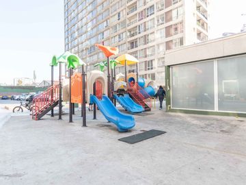 Se vende a precio de remate departamento 2 dormitorios 1 baño y bodega en Independencia, Nueva Inglaterra 1144