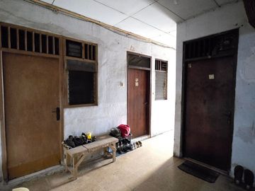 Rumah Tua -2 Unit/Ex Kost 