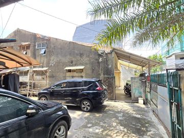 Rumah Tua -2 Unit/Ex Kost 