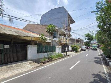 Rumah Tua -2 Unit/Ex Kost 