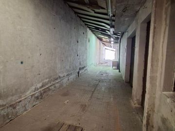 Propiedad Comercial – Industrial , 1500 m2 , tres galpones , oficinas zona industrial de Macul