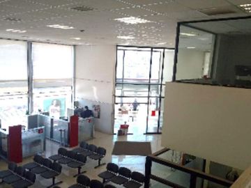 OFICINA /LOCAL COMERCIAL LIQUIDA BANCO EN CENTRO DE SAN ANTONIO